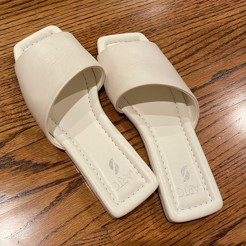 Sarto slip-on sandals